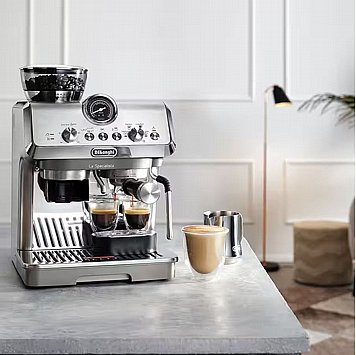 מכונת קפה ידנית חכמה La Specialista Arte Evo EC9255.M עם פונקציית cold brew מכונת קפה ידנית חכמה La Specialista Arte Evo EC9255.M עם פונקציית cold brew
